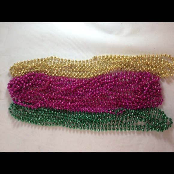 Mardi Gras Beads Bundle New Colors Magenta Green Gold 18 Strands - Picture 4 of 7